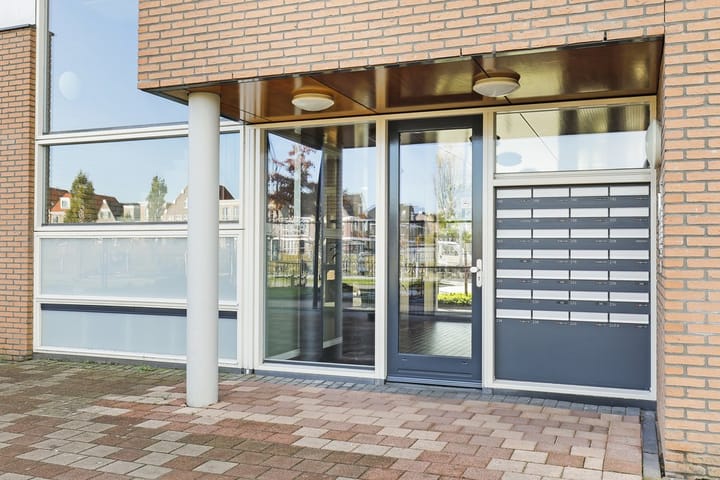 Foto 3 van Laakboulevard 226