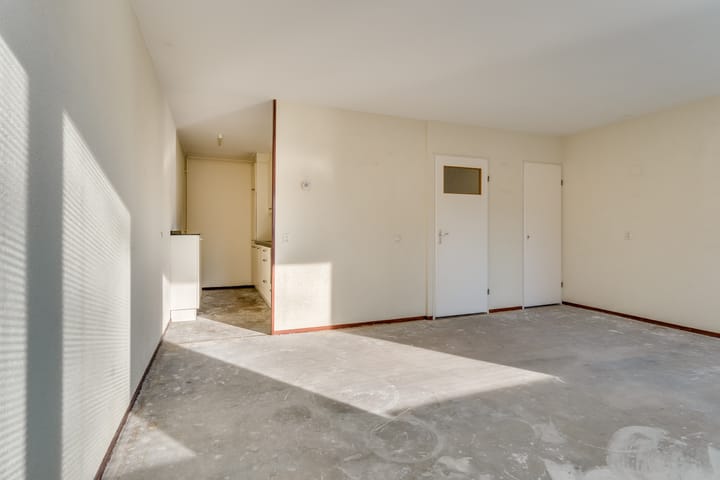 Photo 9 of Zwanenweide 12