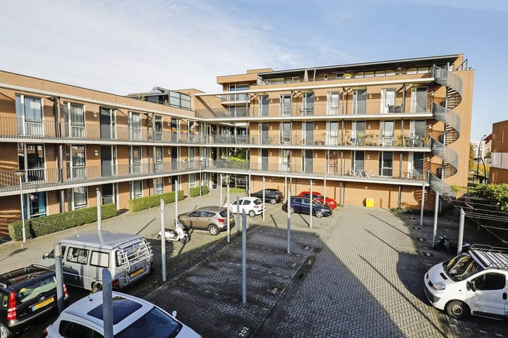 Foto 28 van Laakboulevard 226