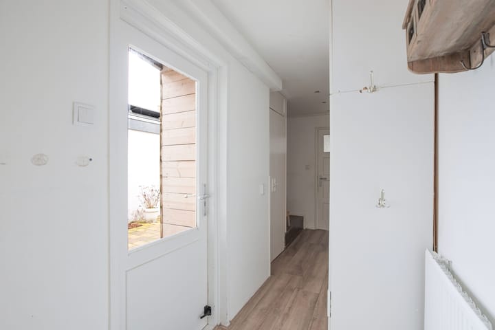 Foto 13 van 2e Hollandiastraat 5