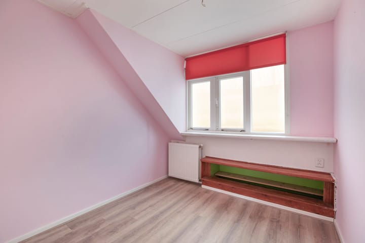 Foto 25 van 2e Hollandiastraat 5