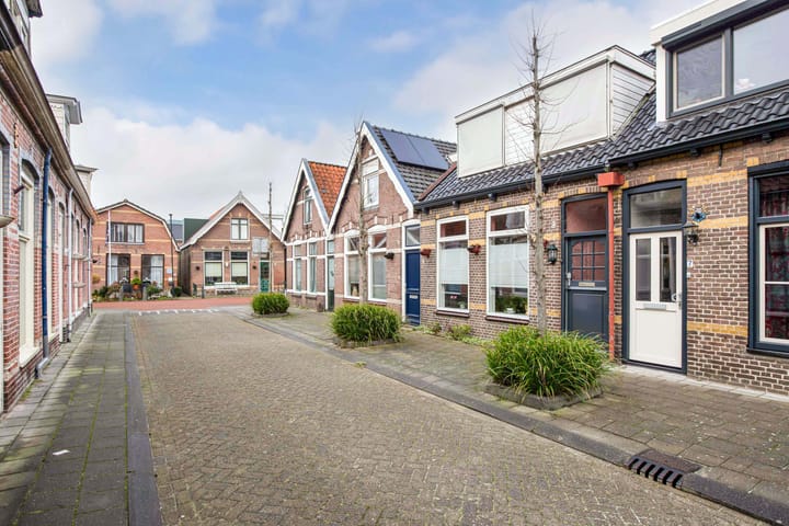 Foto 26 van 2e Hollandiastraat 5