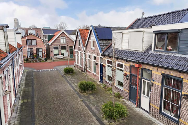 Foto 27 van 2e Hollandiastraat 5