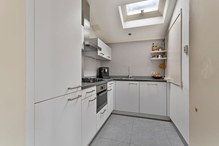 Foto 12 van Floresstraat 40