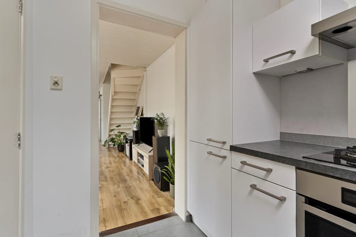 Foto 14 van Floresstraat 40