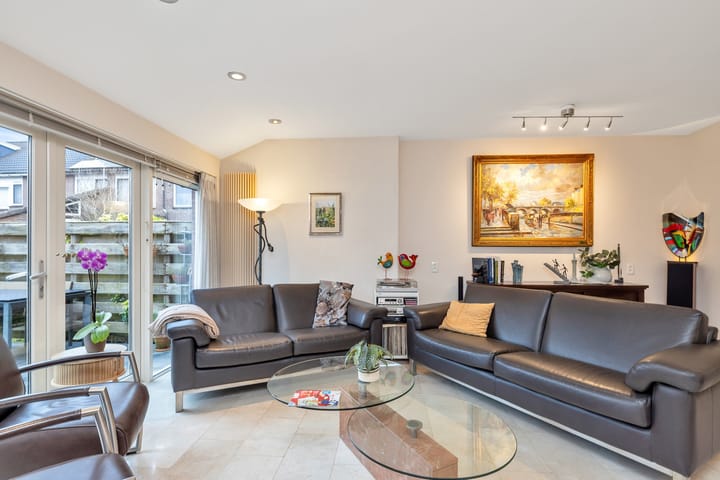 Foto 11 van Pruikenmakerstraat 6