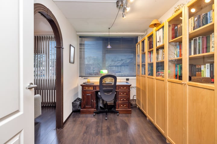 Foto 27 van Pruikenmakerstraat 6