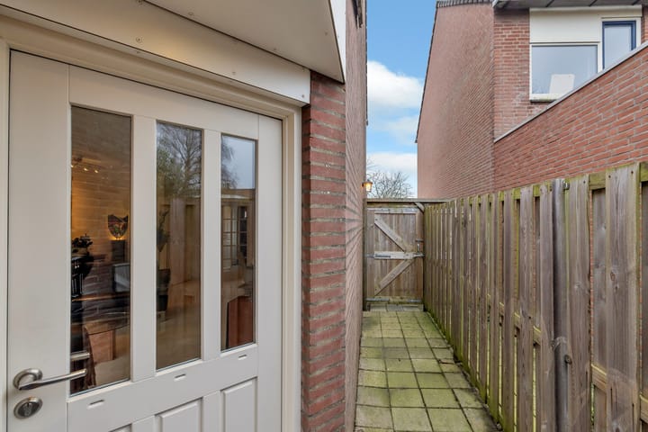 Foto 42 van Pruikenmakerstraat 6