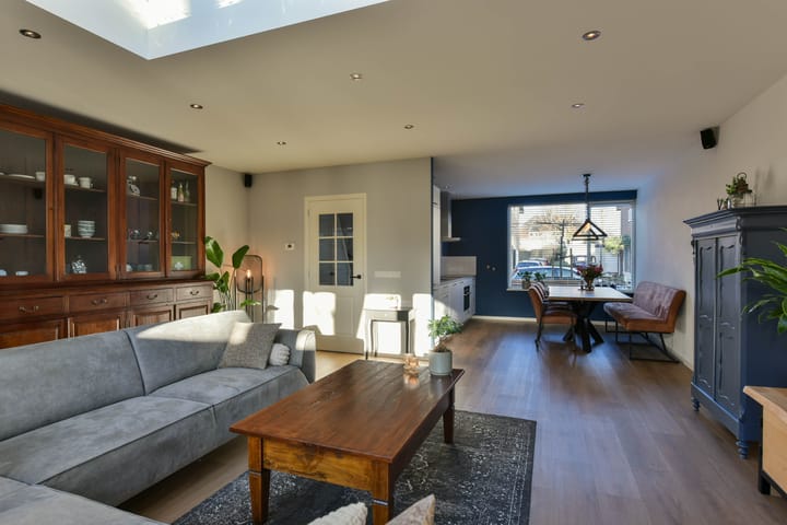 Foto 8 van Voorburgstraat 10