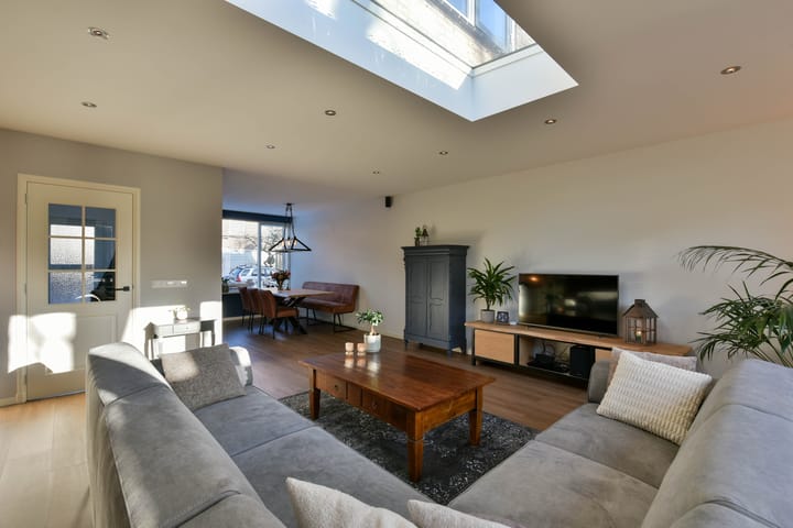 Foto 9 van Voorburgstraat 10