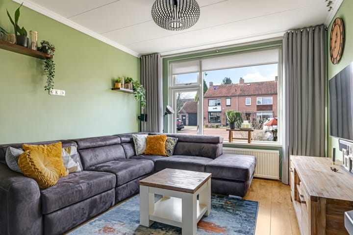 Photo 16 of Burgemeester Chevallierplein 9