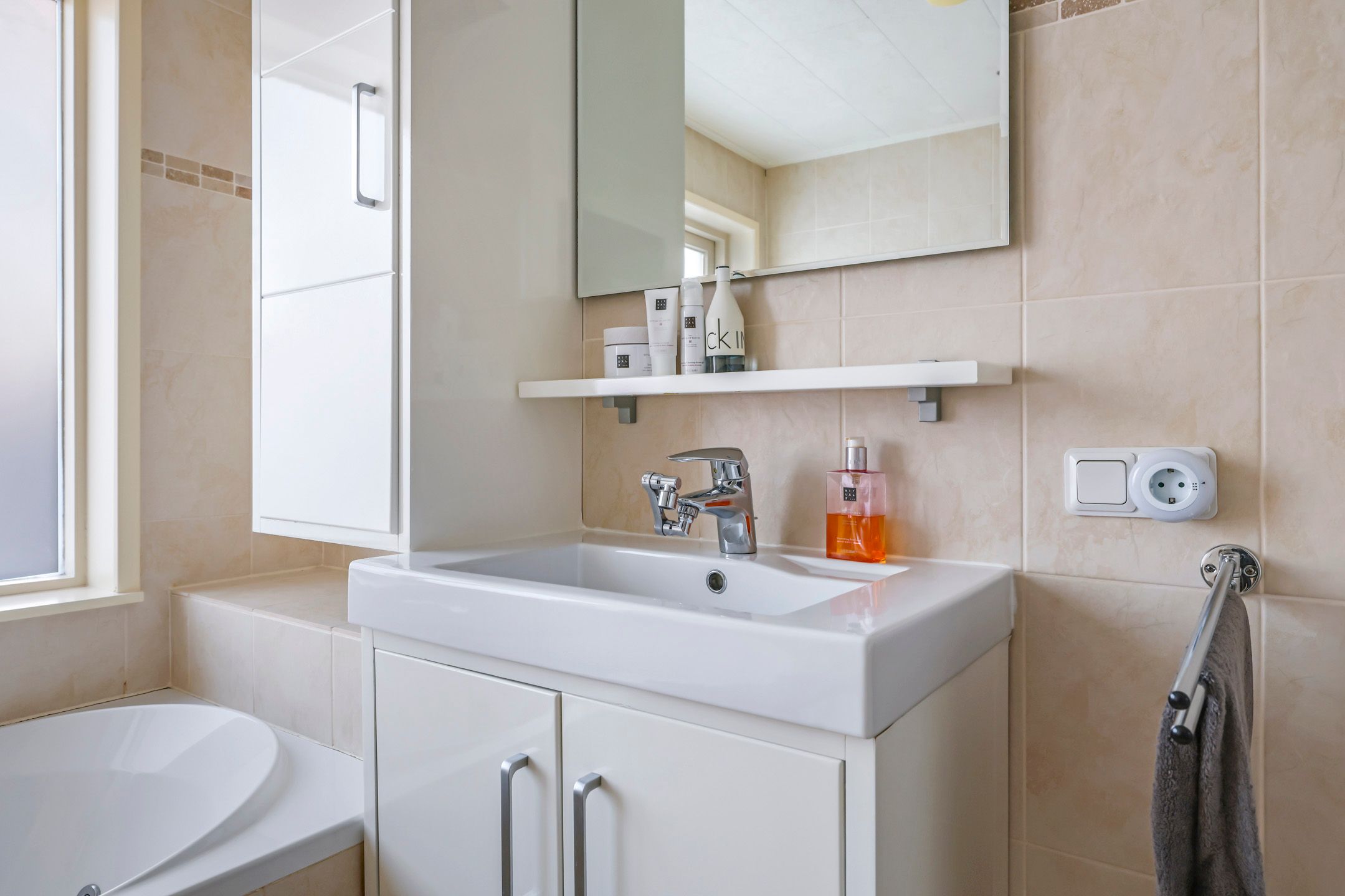 Photo 33 of Burgemeester Chevallierplein 9