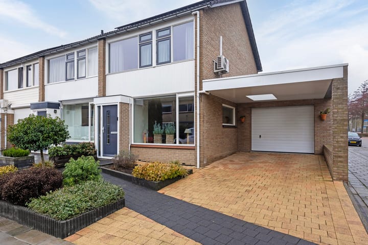 Foto 8 van Floris V straat 1