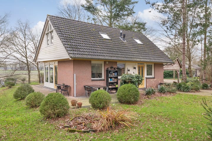 Photo 33 of Witteveen 20-Y