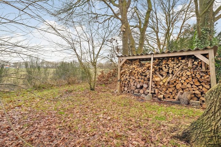 Photo 44 of Witteveen 20-Y