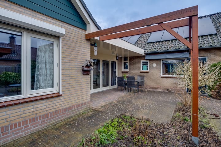 Foto 23 van Beatrixlaan 2