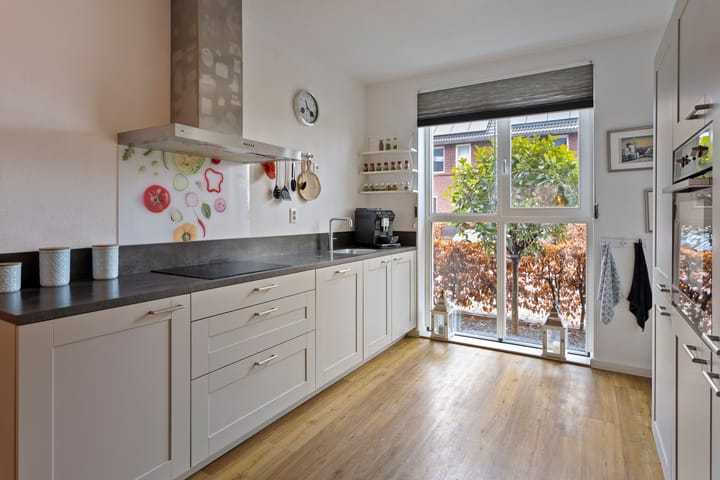 Foto 15 van Annie M.G. Schmidthof 1