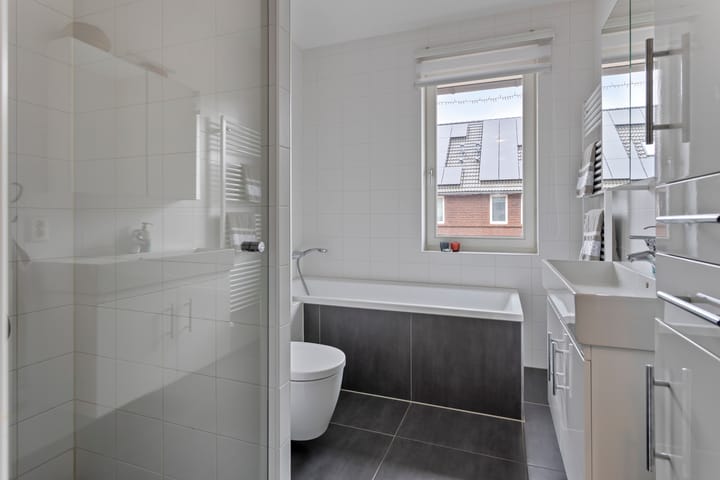 Foto 23 van Annie M.G. Schmidthof 1