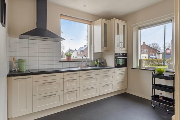 Foto 10 van Julianastraat 42