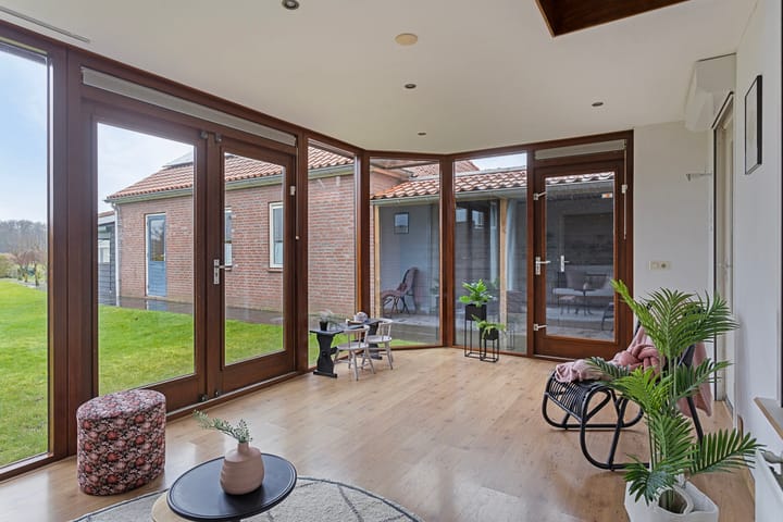 Foto 15 van Julianastraat 42