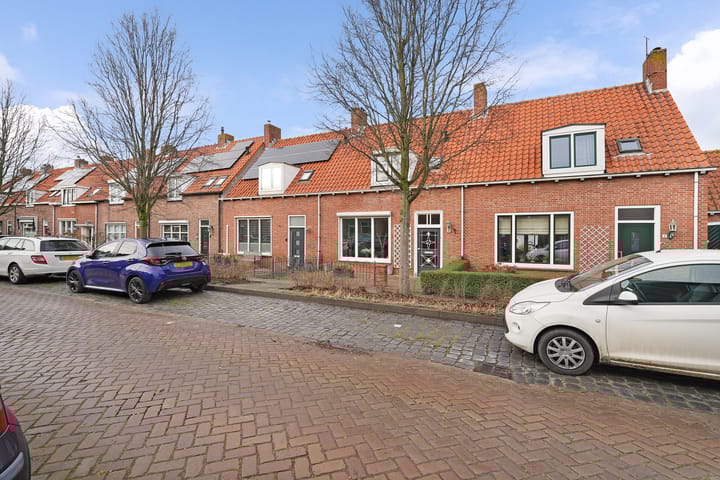 Foto 28 van Middenhofsingel 10