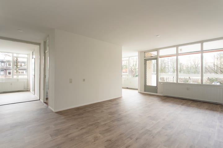 Photo 3 of Johannes Poststraat 386