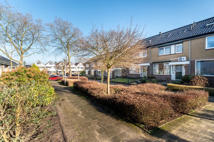 Foto 5 van Van Broekhuizenstraat 68