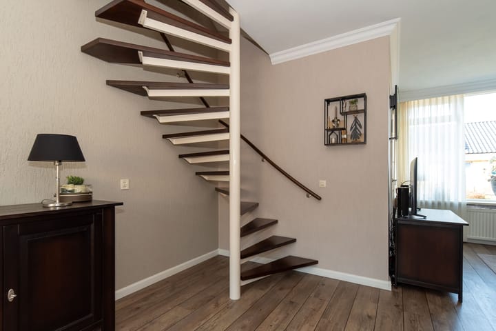 Foto 9 van Van Broekhuizenstraat 68