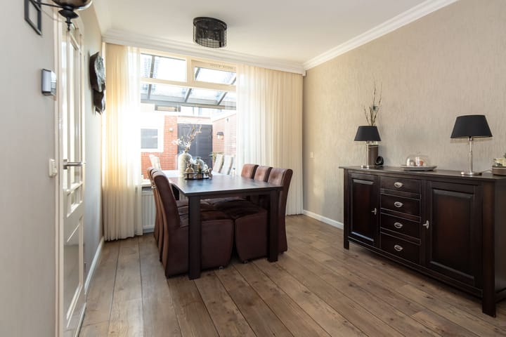 Foto 11 van Van Broekhuizenstraat 68