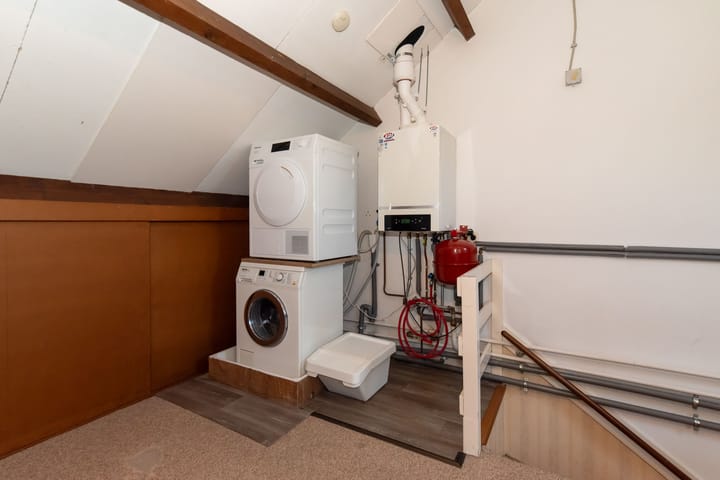 Foto 35 van Van Broekhuizenstraat 68