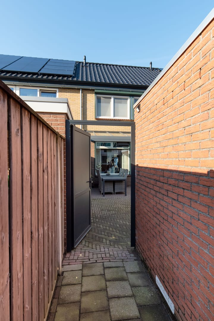 Foto 43 van Van Broekhuizenstraat 68