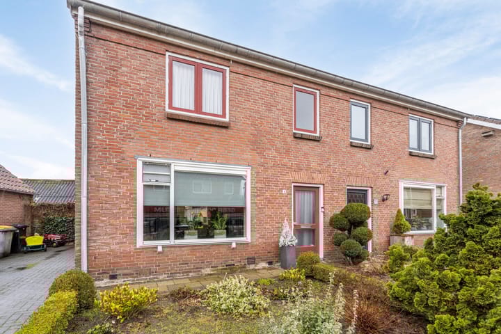 Foto 30 van Beatrixstraat 1