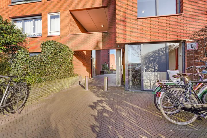 Foto 27 van Burgemeester Jhr. Quarles van Uffordlaan 529