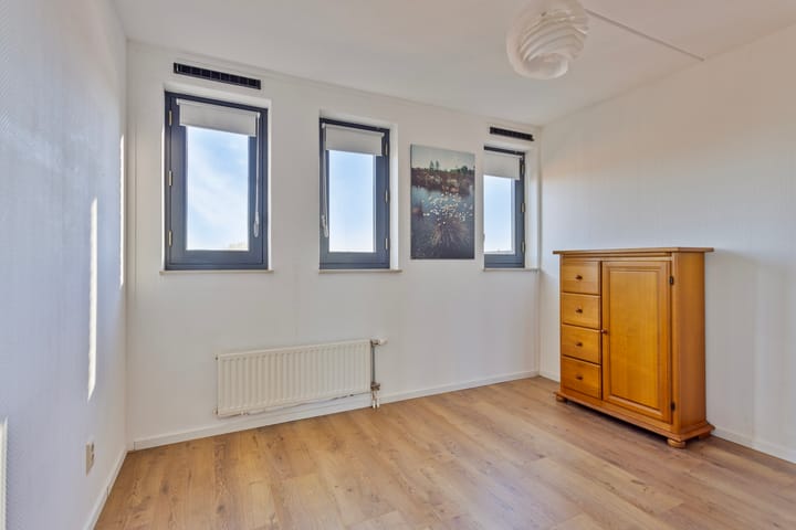 Foto 15 van Burgemeester Jhr. Quarles van Uffordlaan 529