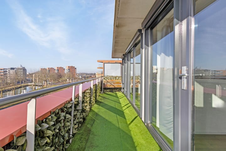 Foto 17 van Burgemeester Jhr. Quarles van Uffordlaan 529