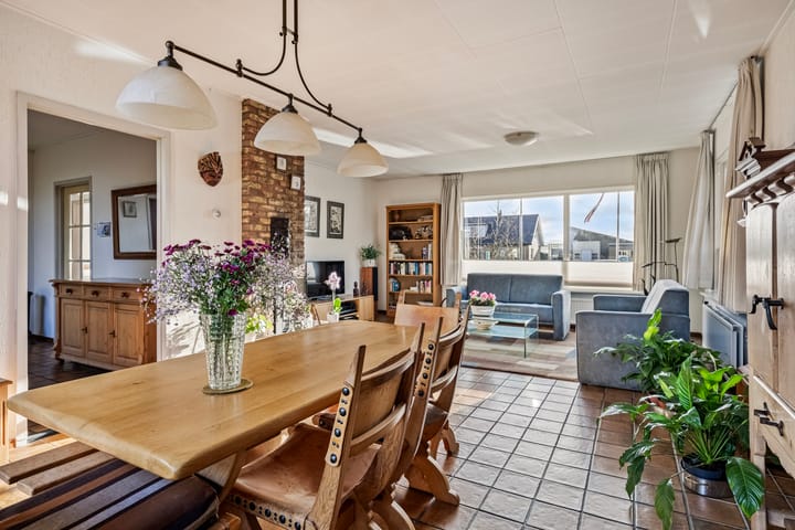 Foto 8 van Insteek 44