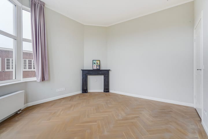 Foto 24 van Irisplein 16