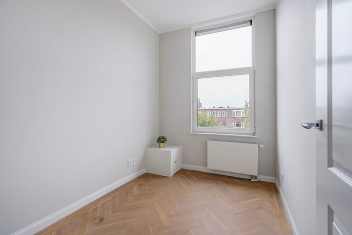 Foto 36 van Irisplein 16