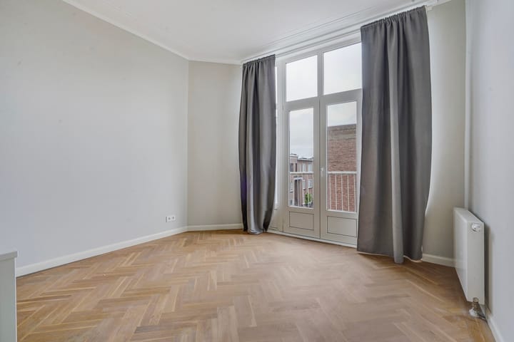 Foto 38 van Irisplein 16