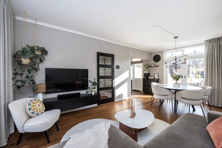 Foto 6 van Van Diemenstraat 12