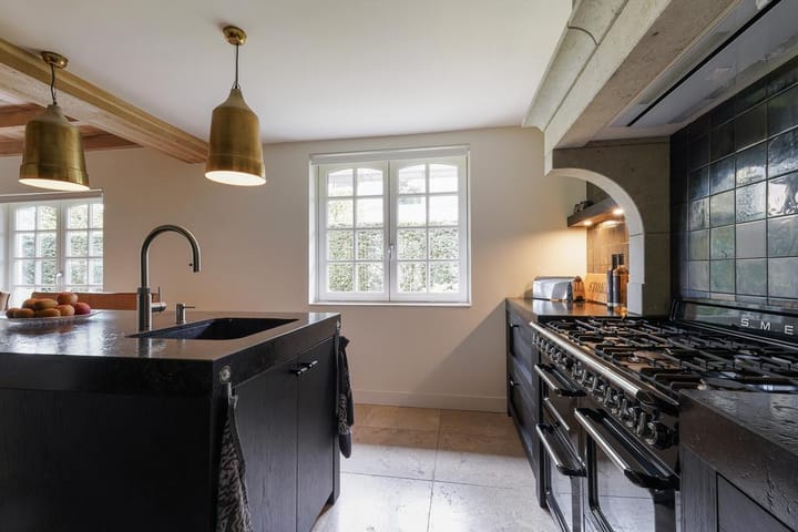 Foto 13 van van Brederodelaan 12