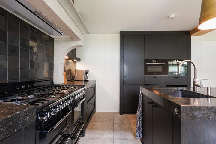 Foto 14 van van Brederodelaan 12