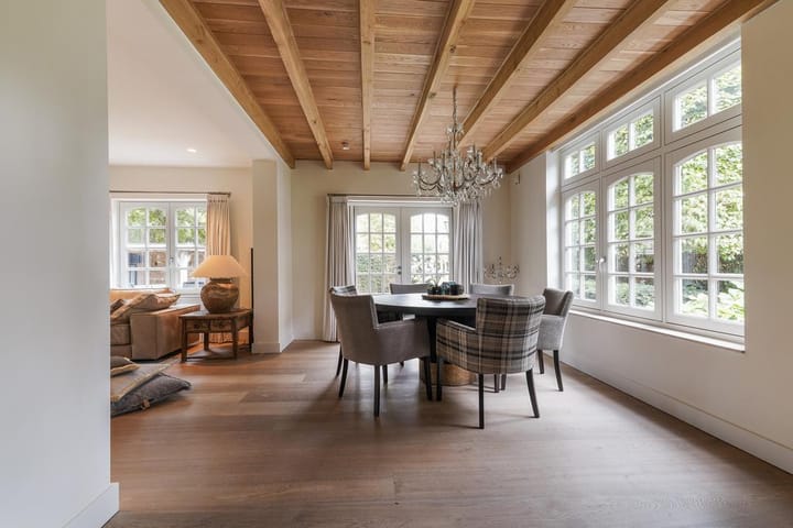 Foto 18 van van Brederodelaan 12