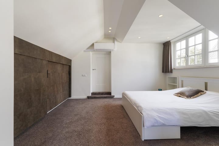 Foto 44 van van Brederodelaan 12