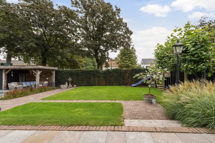 Foto 61 van van Brederodelaan 12