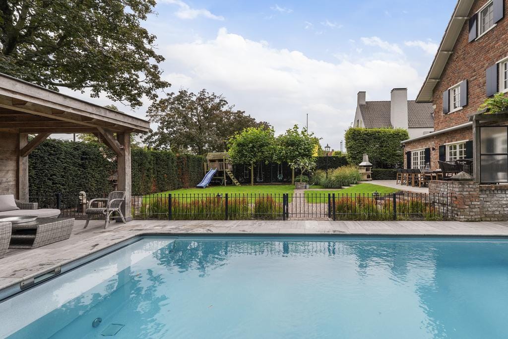 Foto 65 van van Brederodelaan 12