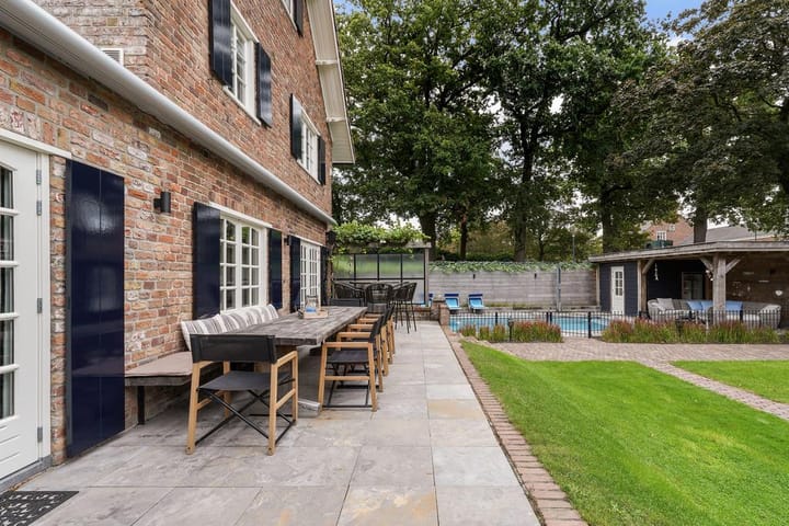 Foto 70 van van Brederodelaan 12