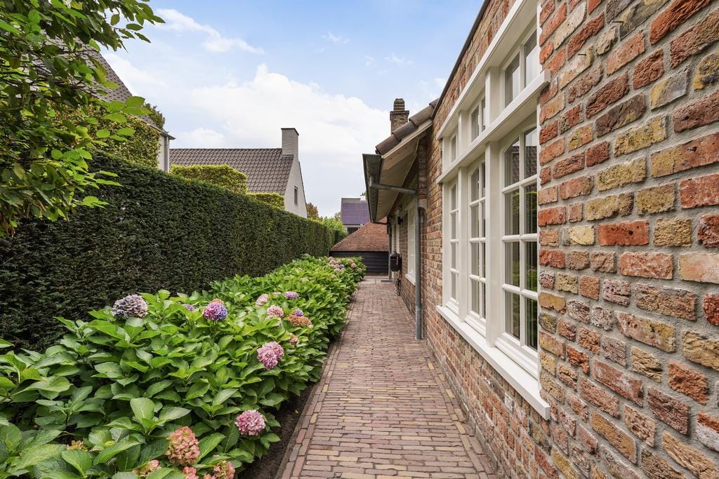 Foto 76 van van Brederodelaan 12