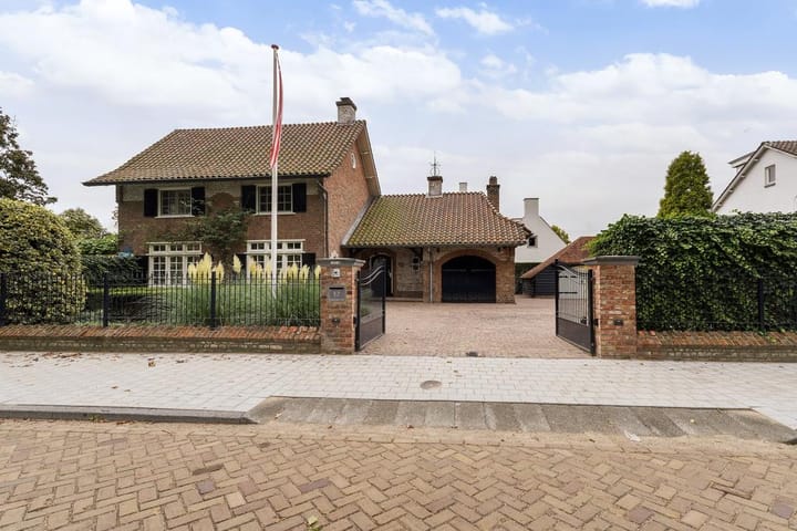 Foto 89 van van Brederodelaan 12