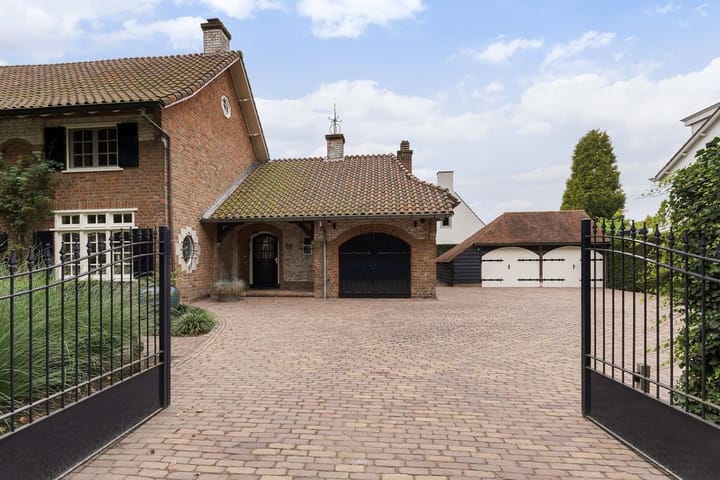 Foto 91 van van Brederodelaan 12